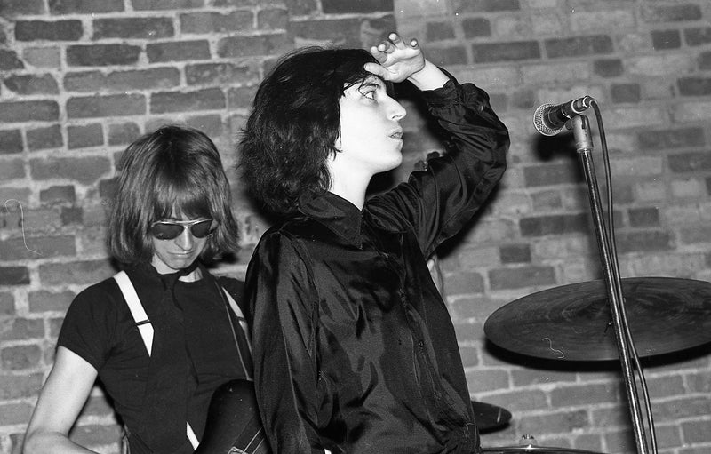 Patti Smith at The Bitter End in New York, photographed by Danny Fields in 1975.