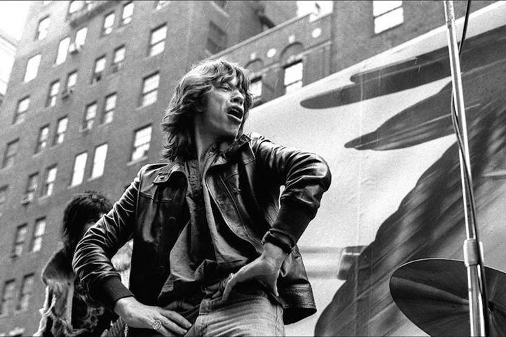 Mick Jagger, Greenwich Village, New York City, 1975, photographed by Allan Tannenbaum.