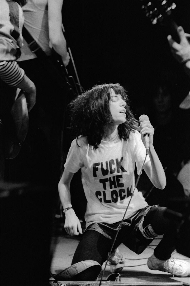 Patti Smith, CBGB, NYC, 1977, photographed by Allan Tannenbaum.