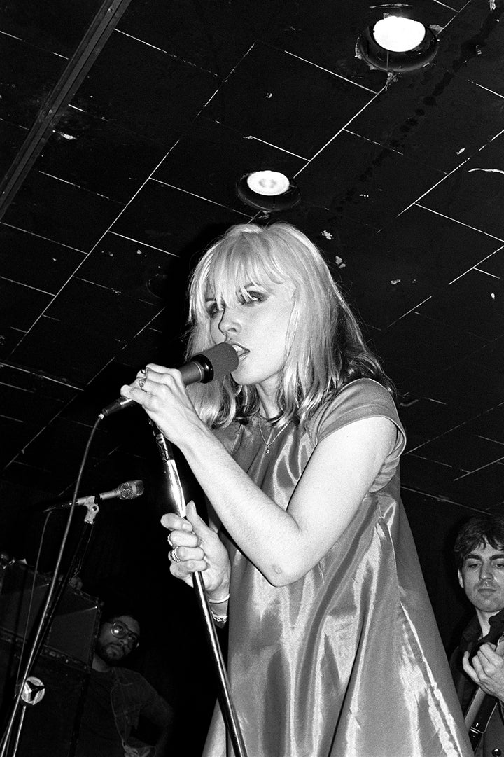 Debbie Harry, Blondie by Ebet Roberts. Max's Kansas City. NYC, 1977