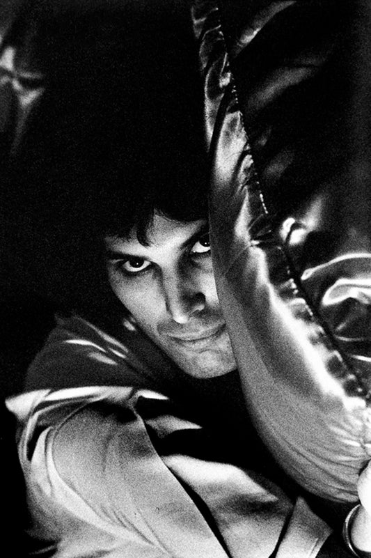 Freddie Mercury, London, 1974 (4)