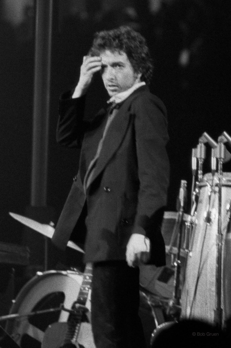 Bob Dylan, Spectrum, Philadelphia, PA. January 6, 1974, photographed by Bob Gruen.