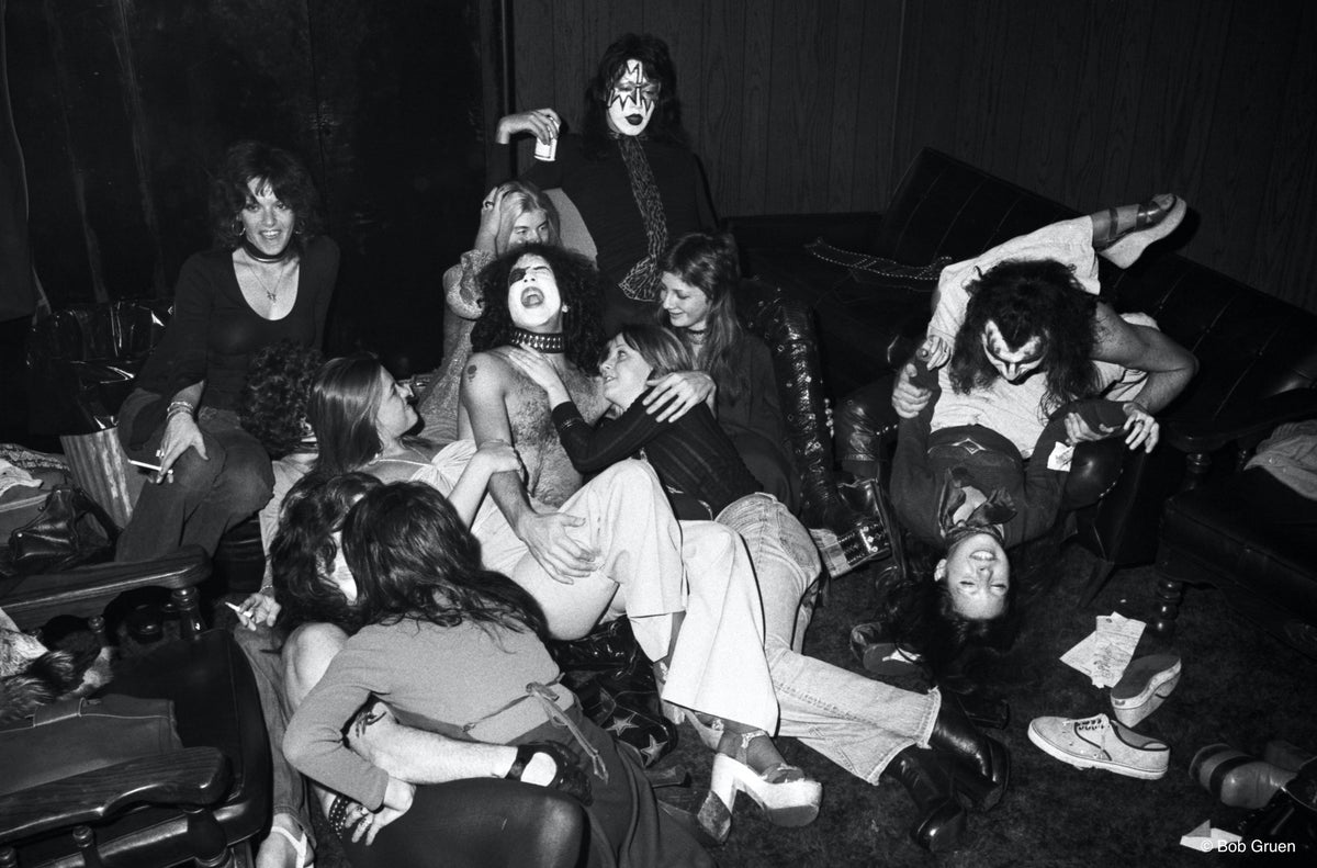 Kiss. Capitol Theatre, Passaic, NJ. October 25, 1974, photographed by Bob Gruen.