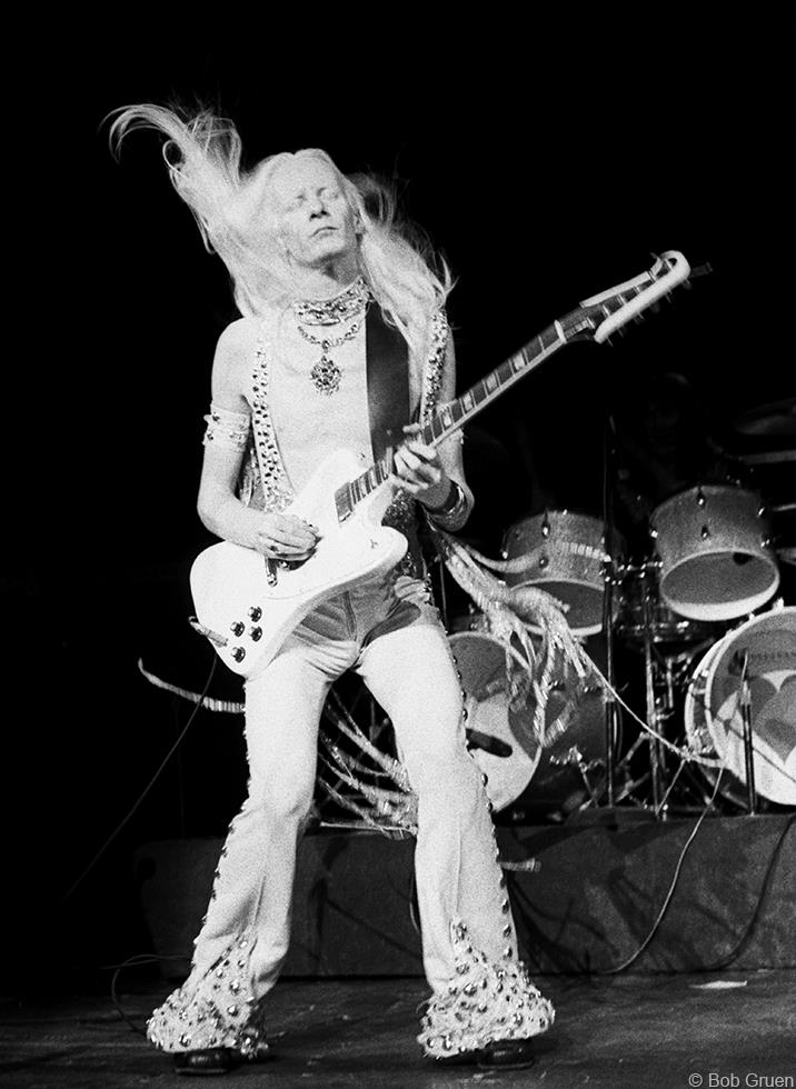 Johnny Winter performing in New York City, 1973, photographed by Bob Gruen.